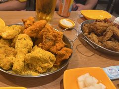 -BHC炸鸡(明洞总店)