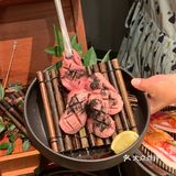 七夕带老婆来吃烤肉，被奖励了一千生活费！