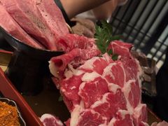 -铭牛烧肉·和牛海鲜自助(高新月牙湖店)