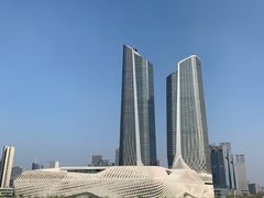 -南京眼步行桥