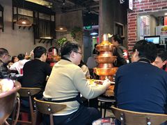 大堂-炉小二铜锅牛蛙•川湘菜(三里屯店)