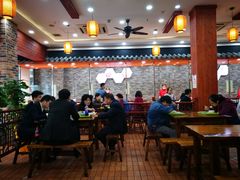大堂-荣华基·现炒快餐(肇嘉浜路店)