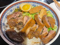 -潮汕三宝鲜牛肉火锅