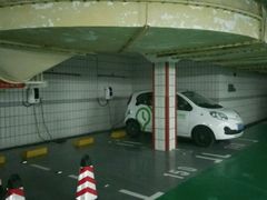 -新金桥大厦-停车场