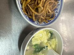-珠宝街老左杂酱面馆