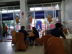 大堂-霞海鸭仔饭店(海滨大道北店)