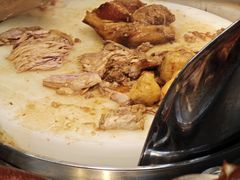 -明姨仔潮汕美食·碳炉猪脚·汕尾牛腩饭·起片鸡煲(起义路店)