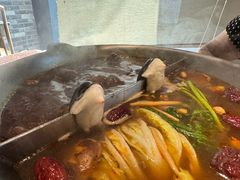 -湊湊火锅·茶憩(新中关购物中心店)