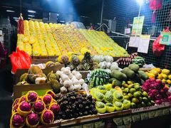 -三亚新鸿港水果一级批发市场