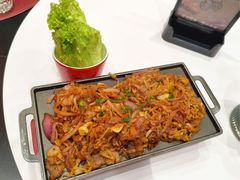 酸菜烤五花肉-红东阁东北菜烤肉酒馆(CROSS万象汇店)
