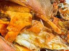 -凤凰路何眼镜香辣蟹(花果园店)