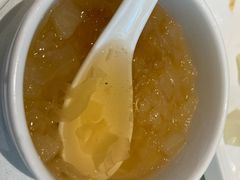 双雪炖桃胶-万龙洲海鲜(大兴绿地缤纷城店)