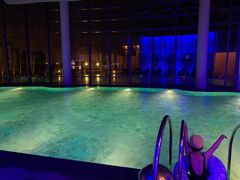 -上海滴水湖皇冠假日酒店