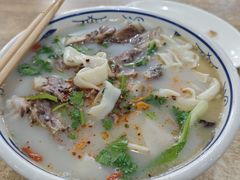 -吕记清真美食城(永兴服装街店)