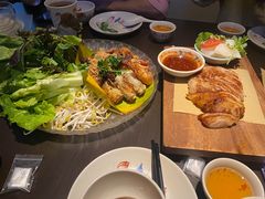 -大头虾越式风味餐厅(光明广场店)