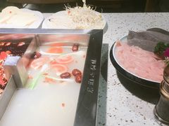 -二荆条·蜀鲜汇城市森林火锅