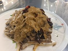 -虹海圣肉饼店家常菜馆