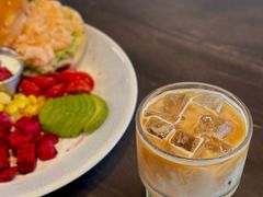 牛油果拿铁-ommo cafe(半岛城邦店)
