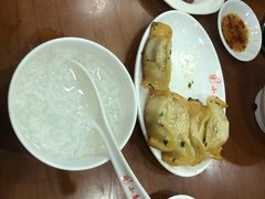 -小姜锅贴(凤凰街店)