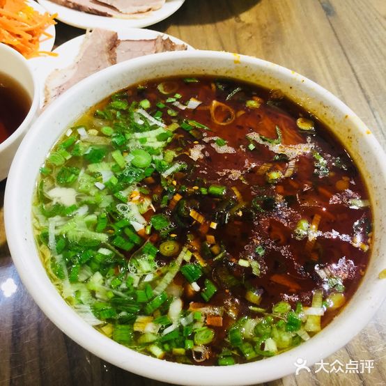 香园牛肉面(万新南路店)