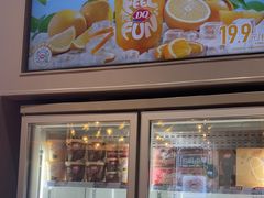 -DQ·蛋糕·冰淇淋(大宁国际商业广场店)