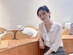 -有猫主题·治愈系猫咖(曾厝垵店)