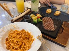 -必胜客(中大银泰店)