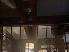 -浅深休闲酒店-停车场