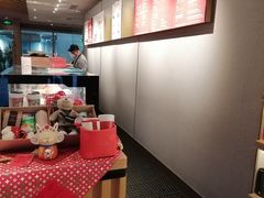 -星巴克(北京西站5号候车室)