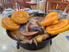柯家窑鱼锅大饼子-鹤乡东北菜(崮山路店)