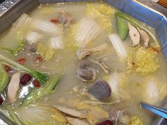 -佬土鹅肠火锅(扬中步行街店)