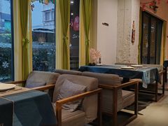 -又见马甲M8融合西餐厅(体育中心店)