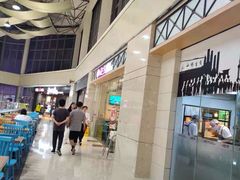 -小杨生煎(金山百联购物中心3楼店)