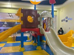 -蓝旗亲子游泳(范湖万达广场店)