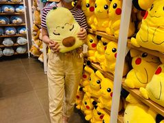 -名创优品(广东省广州琶洲保利广场店)