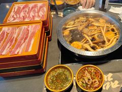 -牛武士寿喜烧·和牛火锅自助(全球首店)