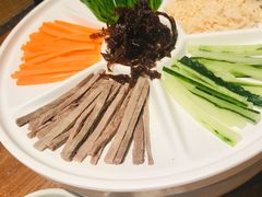 -云海肴·汽锅鸡·云南菜(天山百盛优客店)