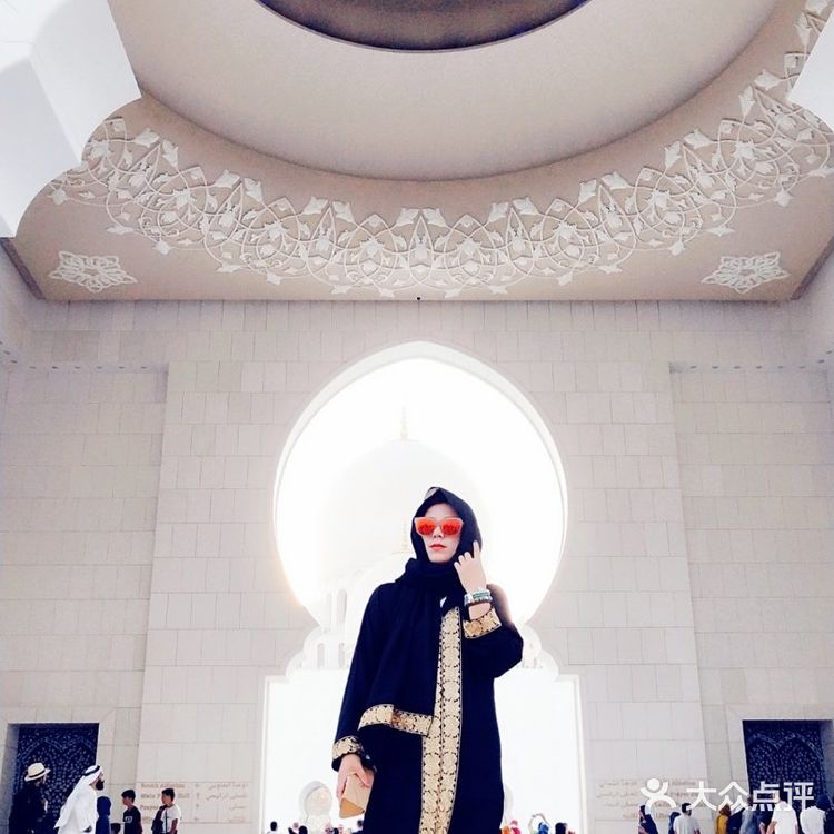 地理位置： 阿联酋最富有国～阿布扎比