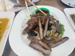 -两兄弟Song Pee Nong(2号店)