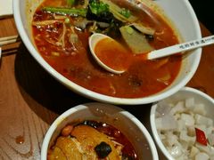 -渝是乎酸菜鱼(龙旗购物中心店)