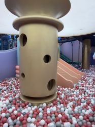 -奈尔宝·国风主题儿童乐园·亲子餐厅(豫园商城店)