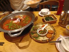 -老凯俚酸汤鱼(多彩城店)