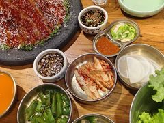 -韩景台烤肉(八大处店)