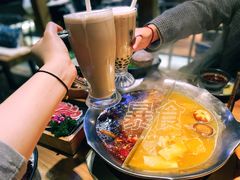 -湊湊火锅·茶憩(杭州湖滨银泰in77店)