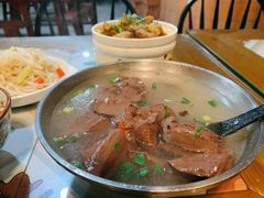 特色猪血汤-阿灶卤煮老店·姜母鸭(五店市总店)
