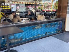 -川流不息·地道川菜·小龙虾(松东路店)