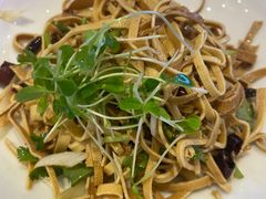 五香豆腐丝-渔家风味·鲅鱼水饺·央视展播·海鲜天津菜(开发区店)