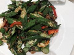 甜梅菜肉沫炒秋葵-太兴餐厅(东方广场分店)