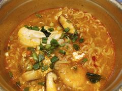 辛拉面-金顺韩式烤肉·网红烤肉店(广利路店)