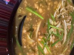 -香巴拉云南餐厅(华莱坞店)